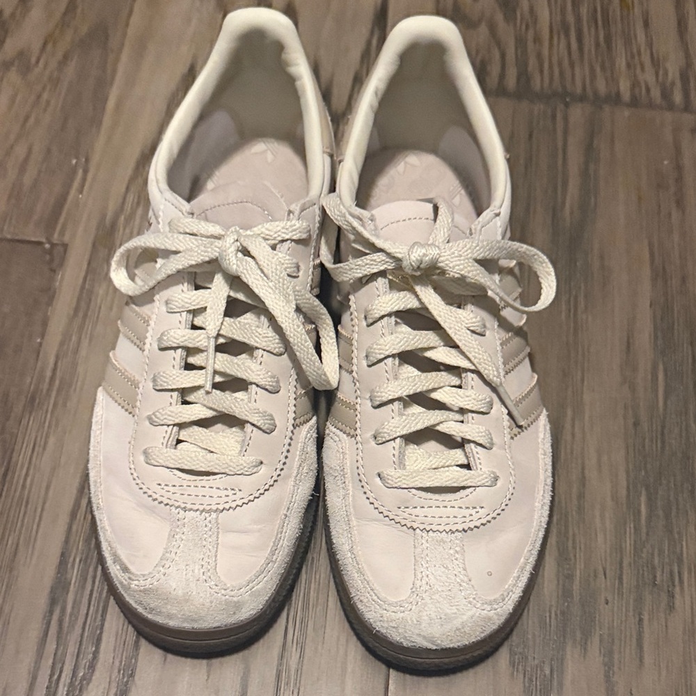 Adidas Women's Cream Sneakers